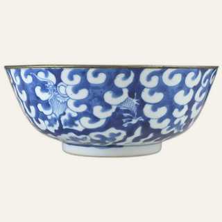 Imperial Commissioned Blue and White 'Dragon' Bowl