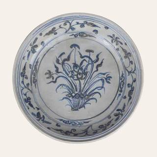 Chu Dau Blue and White 'Lotus Bouquet' Dish
